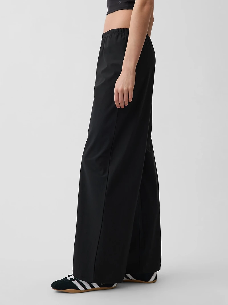 GapFit Tech Low Rise Relaxed Easy Pants