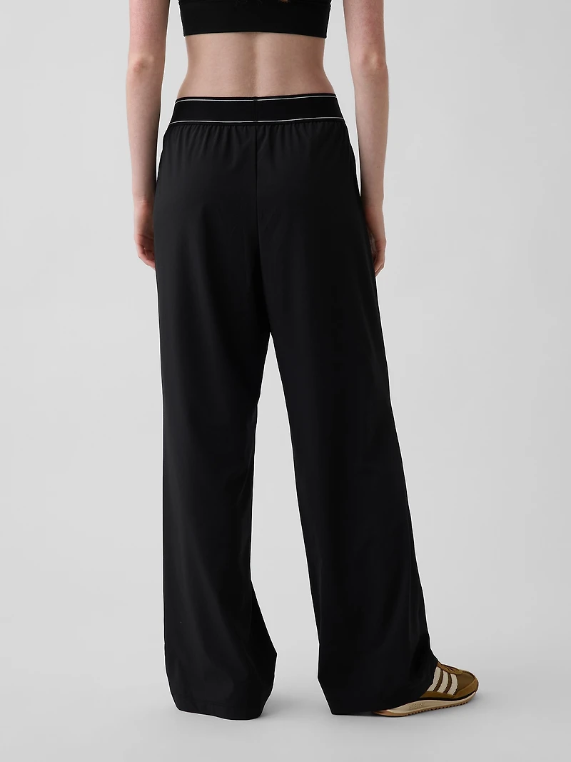 GapFit Pleated Easy Logo Pants