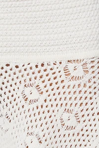 Minijupe en crochet à taille basse