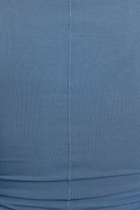 Haut doux à col échancré et manches longues