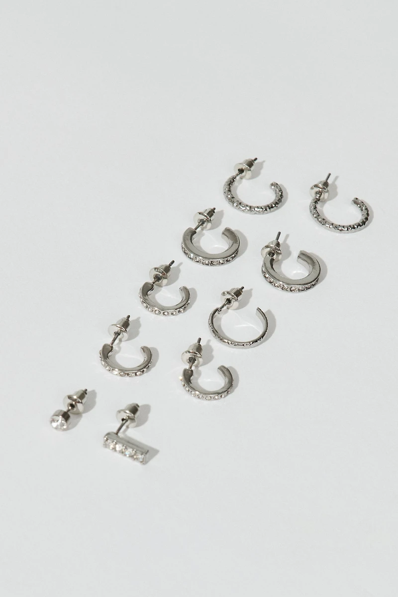 Ensemble de 5 boucles d’oreilles avec anneaux et pierres du Rhin