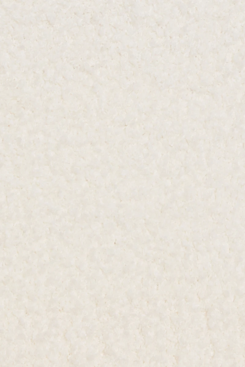 Chandail pelucheux à épaules dégagées