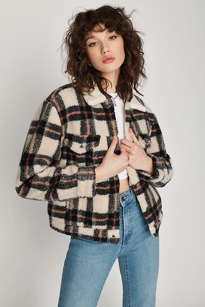 LEVI'S Ex-Boyfriend Sherpa Trucker Jacket