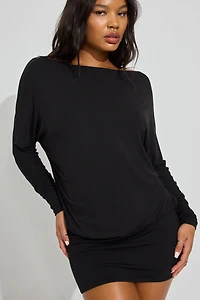 Robe à manches longues avec bande au bas