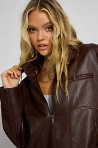 Blouson utilitaire ample en faux cuir