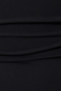 Robe licou à col droit