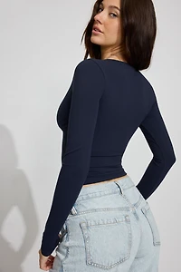 Haut à col plongeant et manches longues Sleek