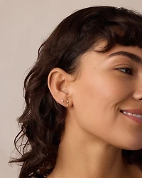 Pearl Flat Back Single Stud