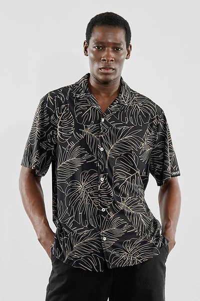 Canada Weather Gear Travel Collection Palm Print Button Up Casual Shirt