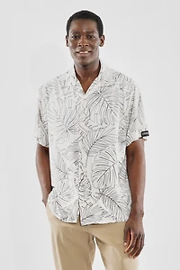 Canada Weather Gear Travel Collection Palm Print Button Up Casual Shirt