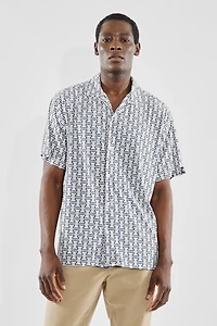 Canada Weather Gear Travel Collection Geometric Print Button Up Casual Shirt