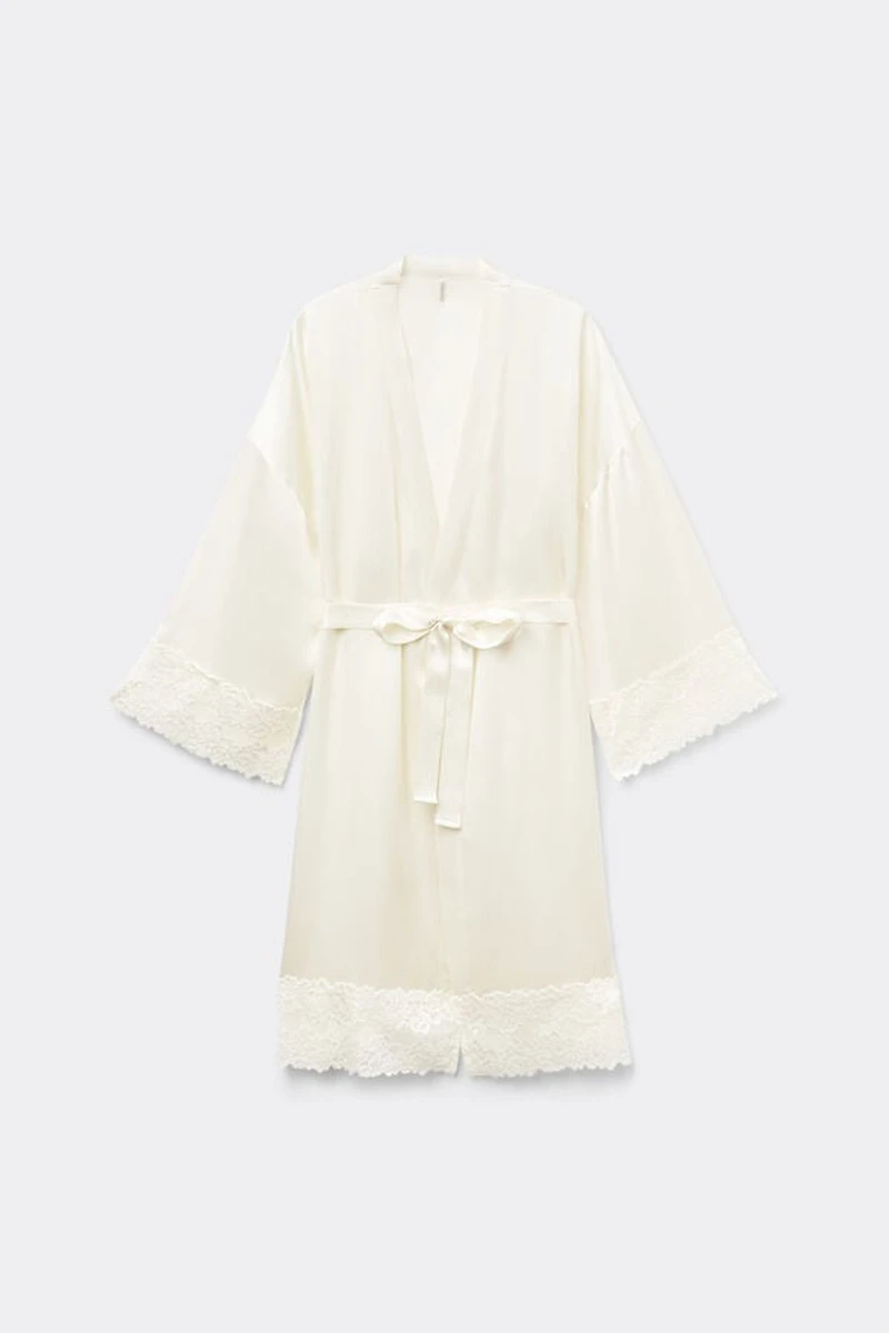 Pretty Flowers Silk Kimono
