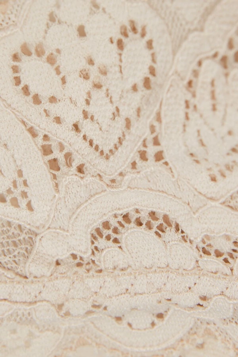 80s-style Lace Brazilian