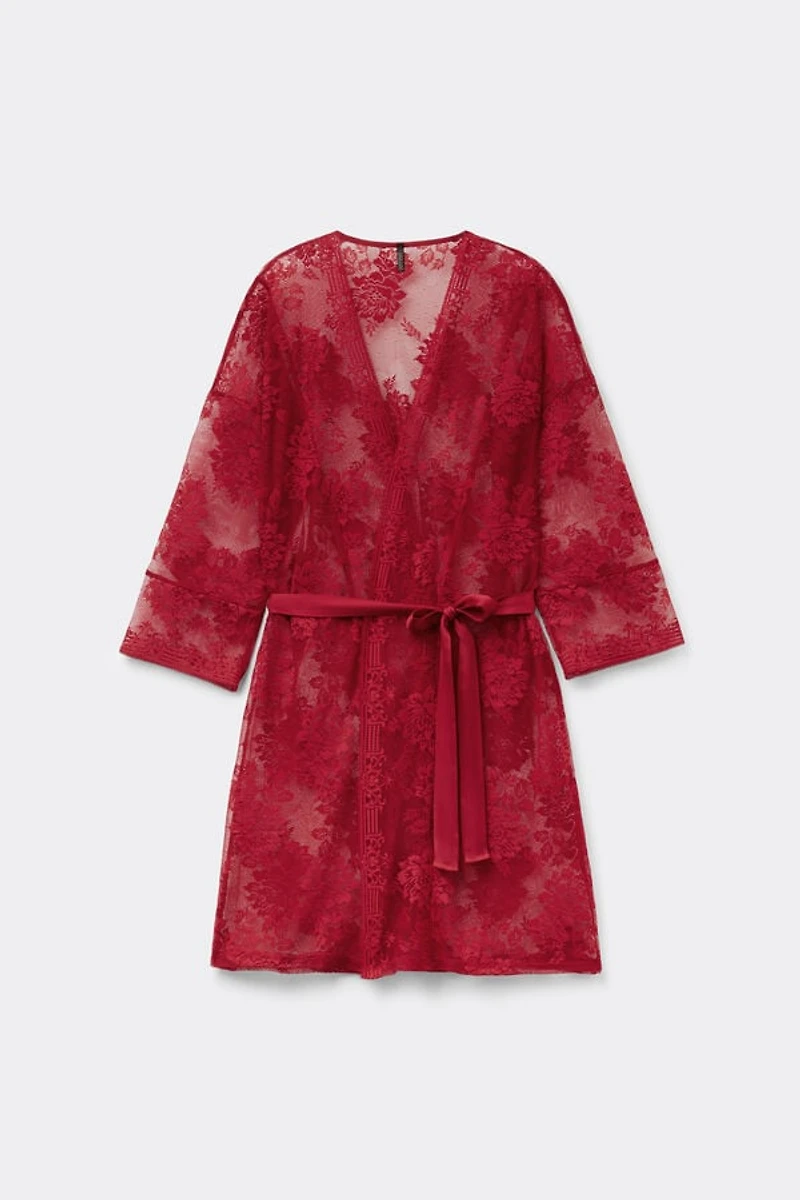 La Femme Fatale Lace Robe