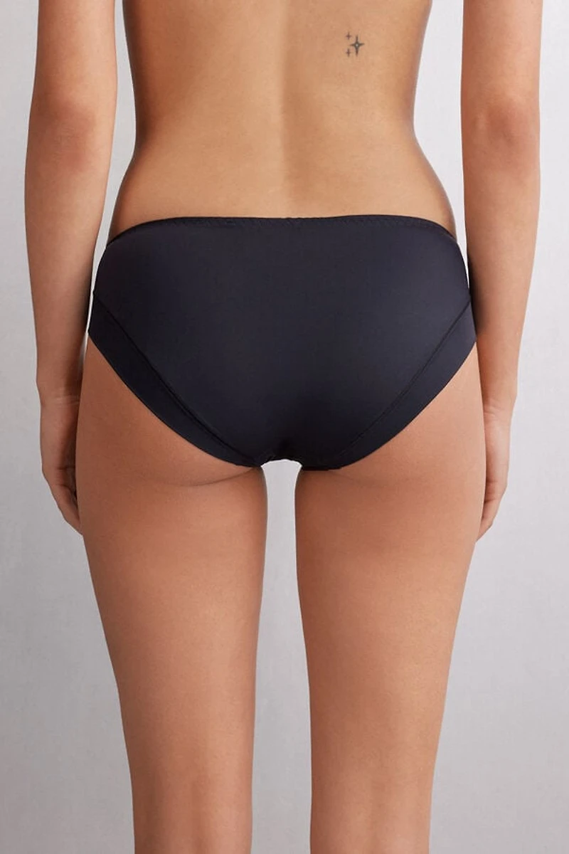 Hypnotic Details Panties