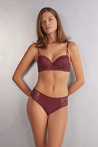 Elegant Silhouette Sofia Balconette Bra