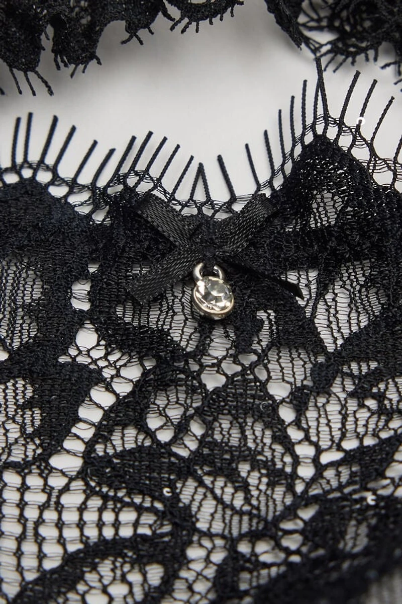 Glimmer of Pleasure String Brazilian