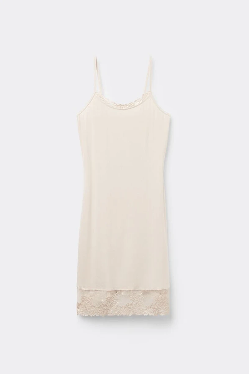 Pretty Flowers Modal Slip