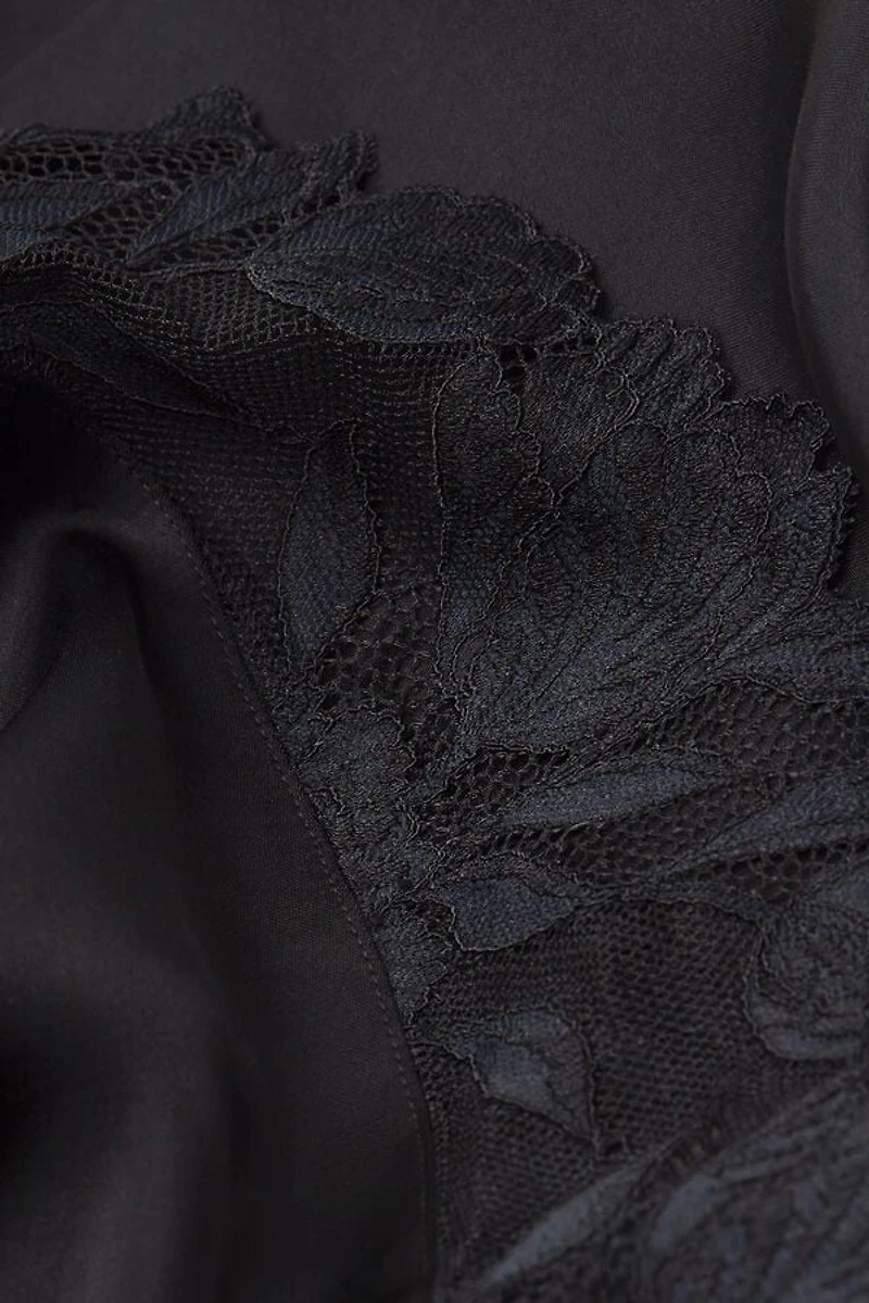All About Flowers Viscose Satin and Tulle Kimono
