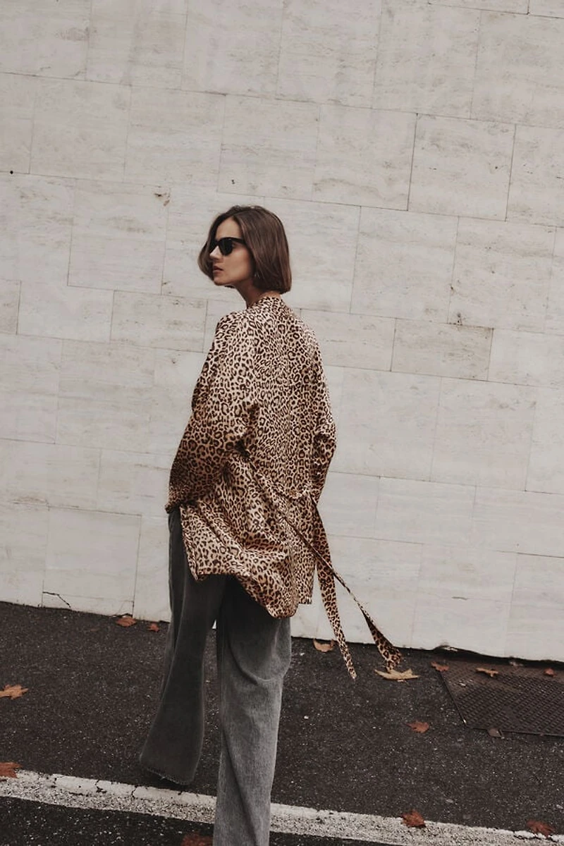 Pretty Savage Viscose Satin Kimono