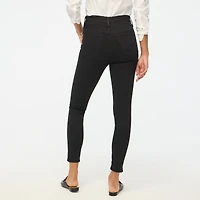 9" mid-rise skinny jean signature stretch