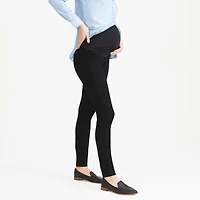Black maternity jean in signature stretch