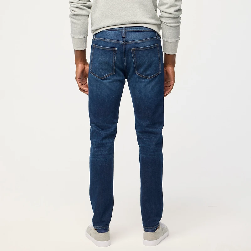 Straight-fit jean signature flex