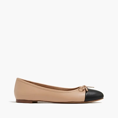 Ballet flats with cap toe