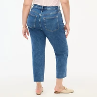 Curvy essential straight jean in all-day stretch