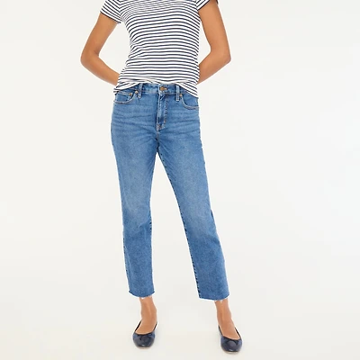 Curvy essential straight jean in all-day stretch
