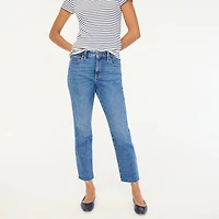 Curvy essential straight jean in all-day stretch