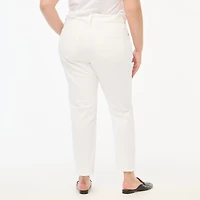 Curvy essential straight white jean all-day stretch