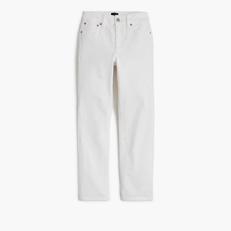 Curvy essential straight white jean all-day stretch