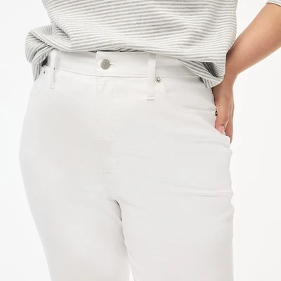 Petite white stovepipe straight jean in signature stretch+