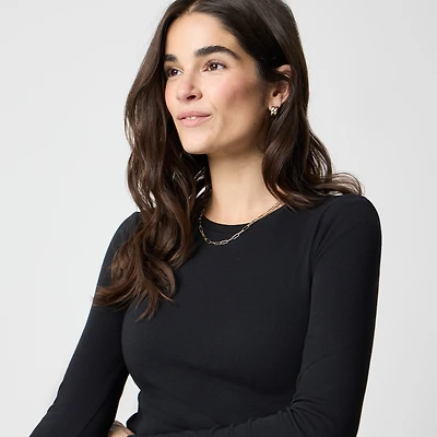 Long-sleeve everyday tee