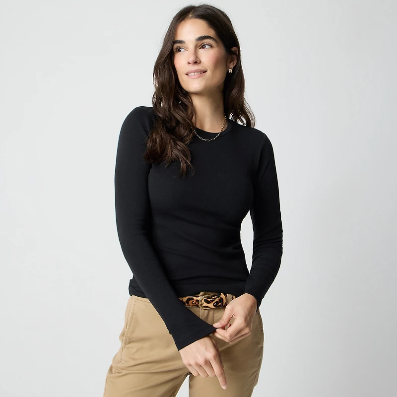 Long-sleeve everyday tee