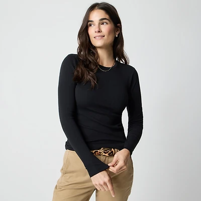 Long-sleeve everyday tee