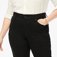 Curvy essential straight black jean all-day stretch