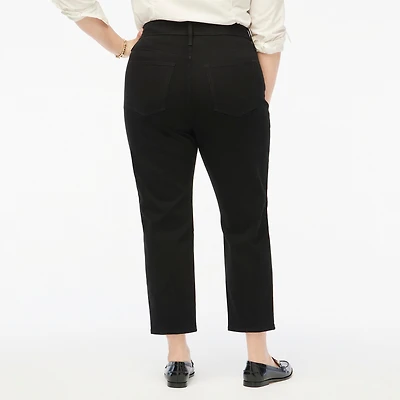 Curvy essential straight jean all-day stretch