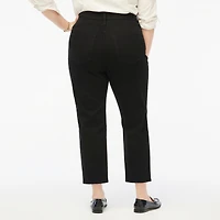 Curvy essential straight black jean all-day stretch