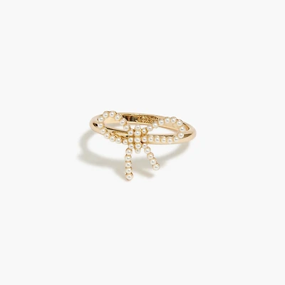 Pearl bow ring
