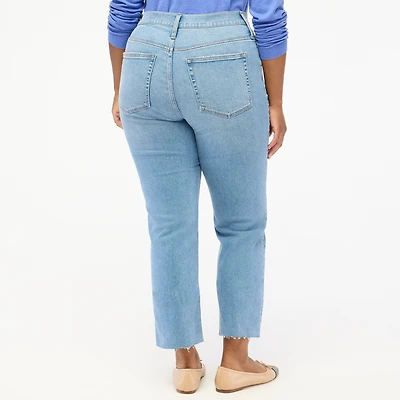Petite essential straight jean all-day stretch
