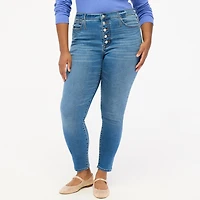Petite 9" mid-rise skinny jean in signature stretch