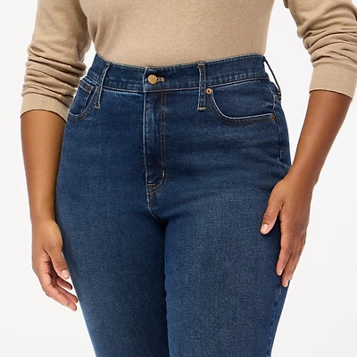 Petite essential straight jean in all-day stretch