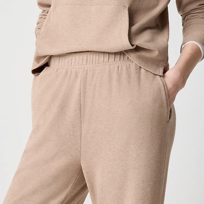 Straight-leg sweatpant cloudspun yarn