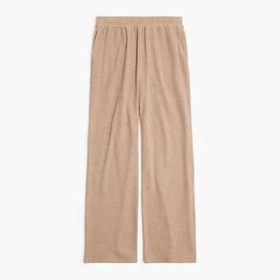 Straight-leg sweatpant cloudspun yarn