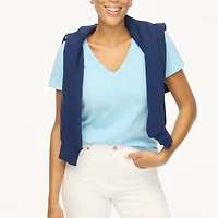 Short-sleeve V-neck girlfriend tee