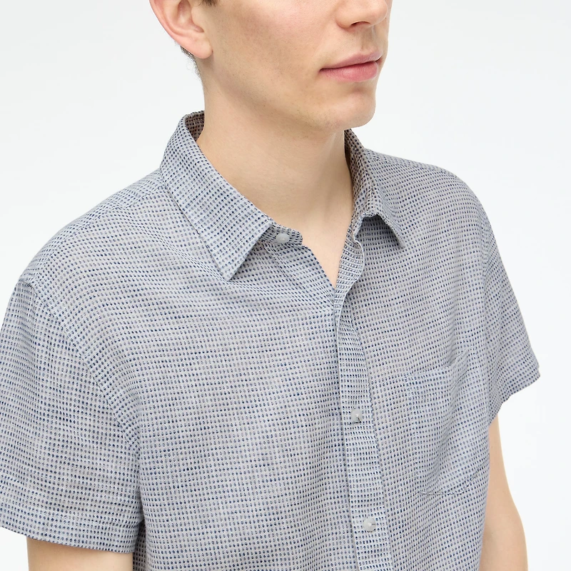 Short-sleeve dobby dot shirt