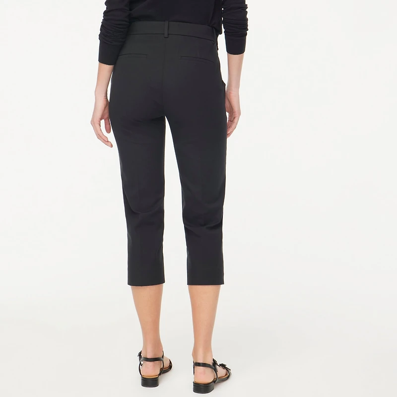 Slim straight-leg capri pant