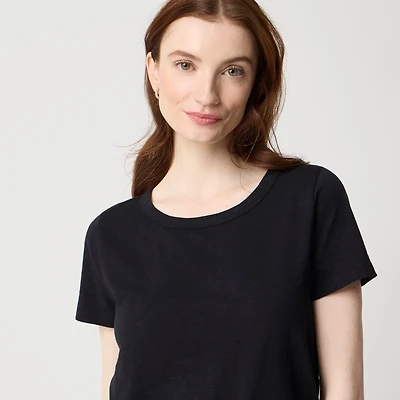 Short-sleeve girlfriend crewneck tee